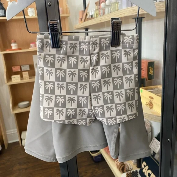 Rylee + Cru Rash Guard Set Sage Palm Print - Picture 3 of 4